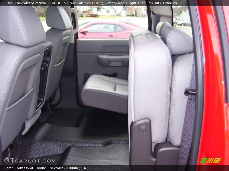 Victory Red / Light Titanium/Dark Titanium 2009 Chevrolet Silverado 3500HD LS Crew Cab 4x4 Dually