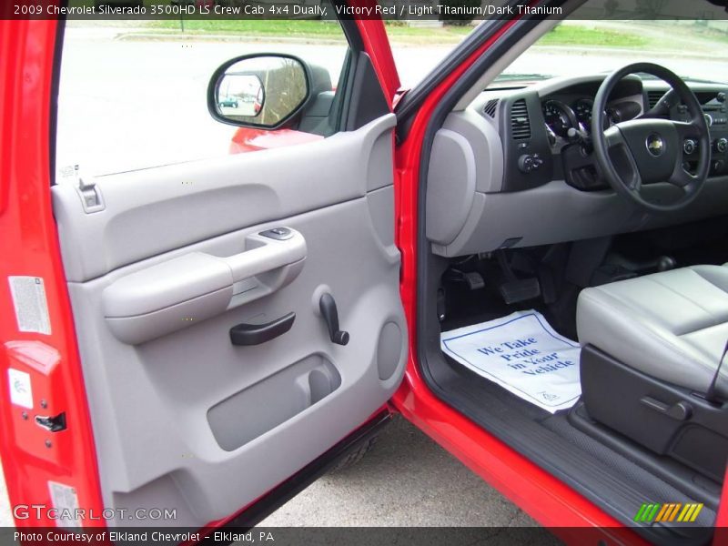 Victory Red / Light Titanium/Dark Titanium 2009 Chevrolet Silverado 3500HD LS Crew Cab 4x4 Dually