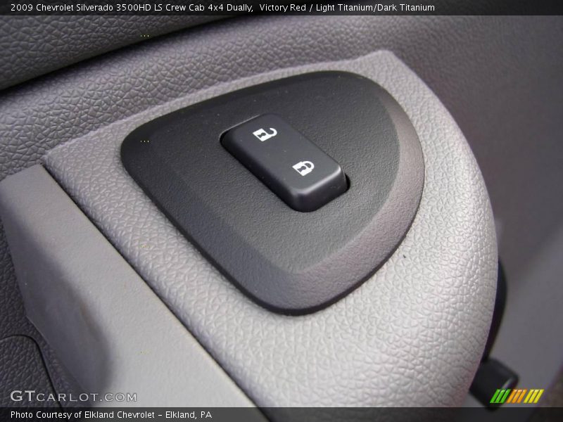 Victory Red / Light Titanium/Dark Titanium 2009 Chevrolet Silverado 3500HD LS Crew Cab 4x4 Dually