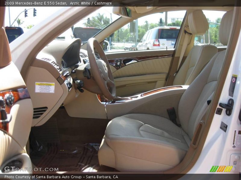 Arctic White / Cashmere 2009 Mercedes-Benz E 550 Sedan