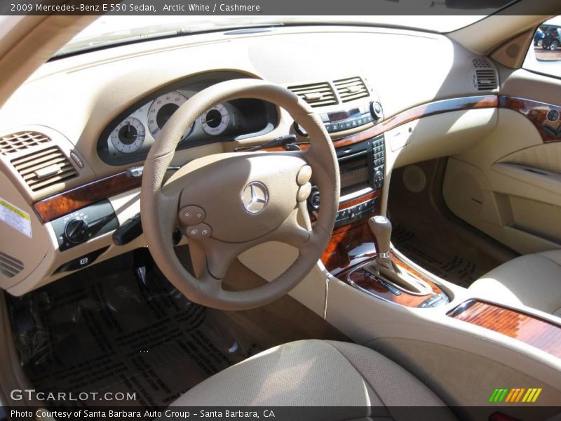 Arctic White / Cashmere 2009 Mercedes-Benz E 550 Sedan