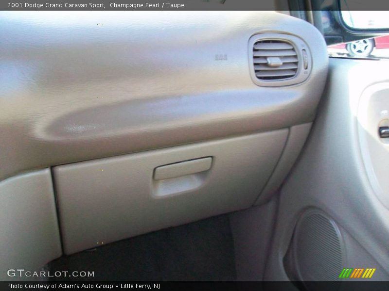 Champagne Pearl / Taupe 2001 Dodge Grand Caravan Sport