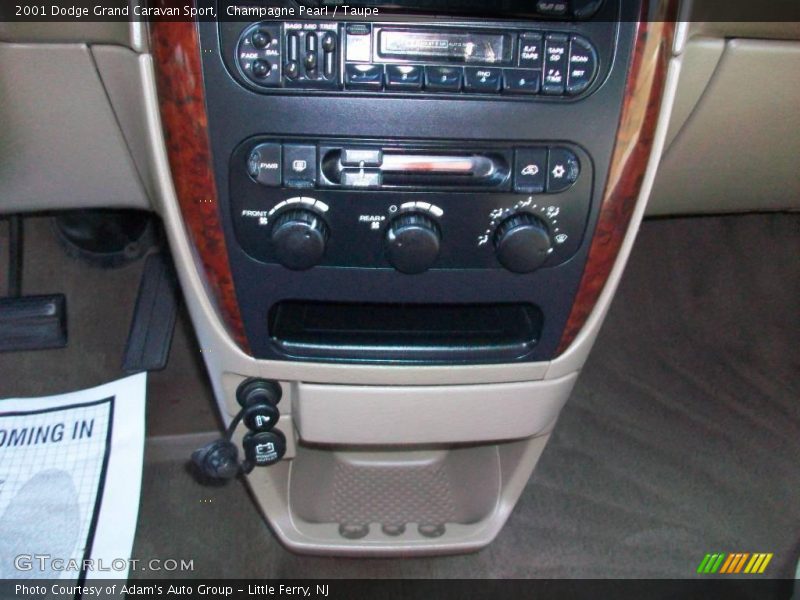 Champagne Pearl / Taupe 2001 Dodge Grand Caravan Sport
