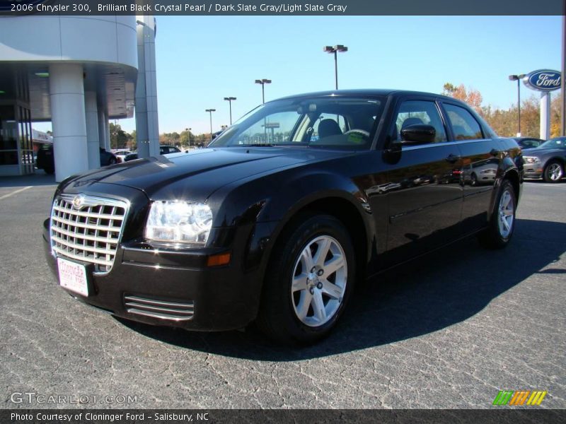 Brilliant Black Crystal Pearl / Dark Slate Gray/Light Slate Gray 2006 Chrysler 300