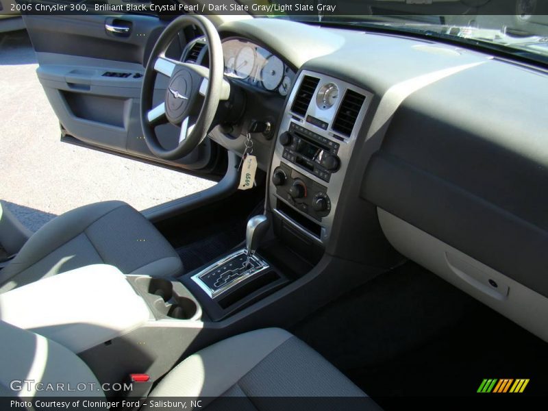 Brilliant Black Crystal Pearl / Dark Slate Gray/Light Slate Gray 2006 Chrysler 300