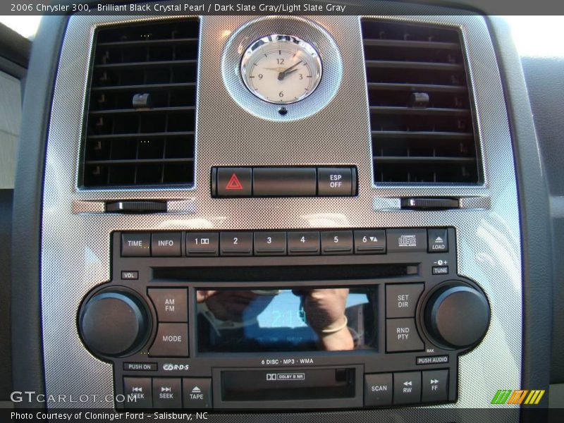 Brilliant Black Crystal Pearl / Dark Slate Gray/Light Slate Gray 2006 Chrysler 300