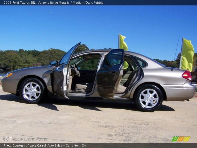 Arizona Beige Metallic / Medium/Dark Pebble 2005 Ford Taurus SEL
