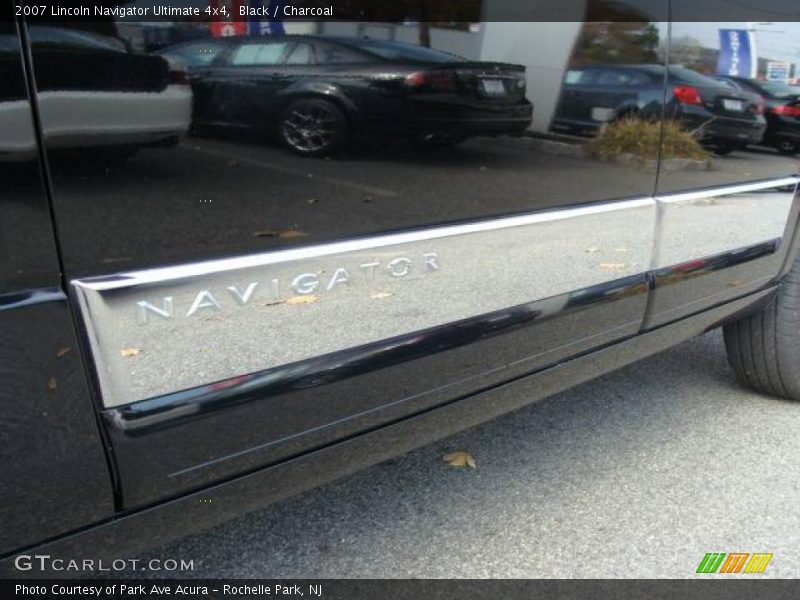 Black / Charcoal 2007 Lincoln Navigator Ultimate 4x4