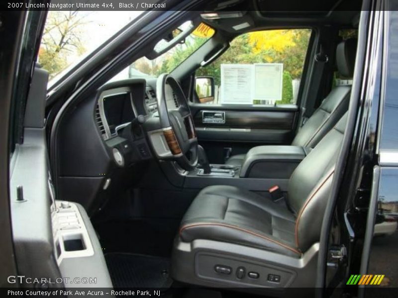 Black / Charcoal 2007 Lincoln Navigator Ultimate 4x4