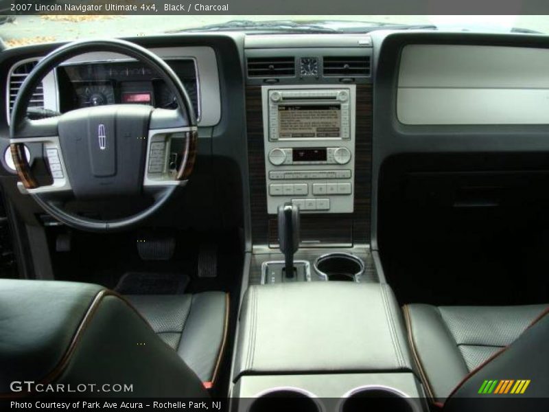 Black / Charcoal 2007 Lincoln Navigator Ultimate 4x4