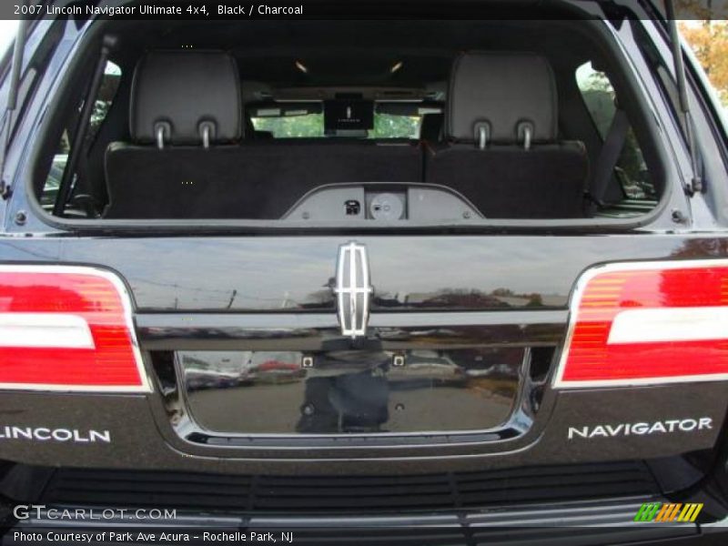 Black / Charcoal 2007 Lincoln Navigator Ultimate 4x4