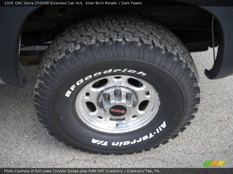 Silver Birch Metallic / Dark Pewter 2005 GMC Sierra 2500HD Extended Cab 4x4