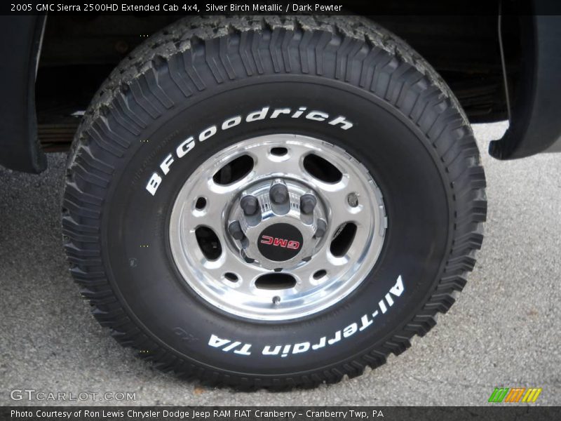 Silver Birch Metallic / Dark Pewter 2005 GMC Sierra 2500HD Extended Cab 4x4