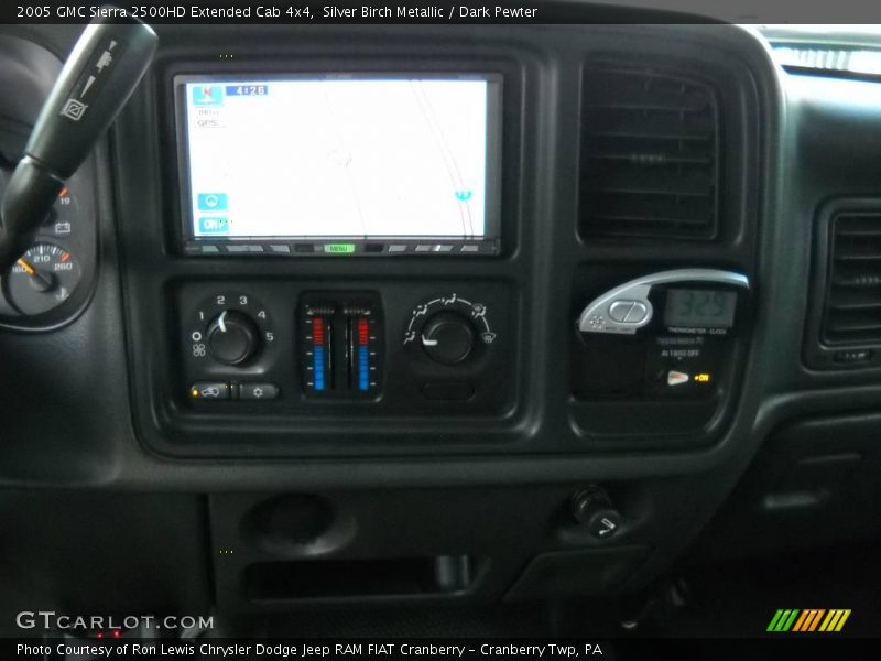 Silver Birch Metallic / Dark Pewter 2005 GMC Sierra 2500HD Extended Cab 4x4