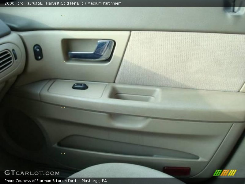 Harvest Gold Metallic / Medium Parchment 2000 Ford Taurus SE