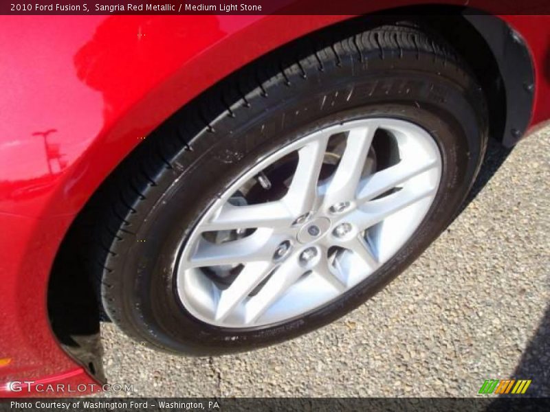 Sangria Red Metallic / Medium Light Stone 2010 Ford Fusion S