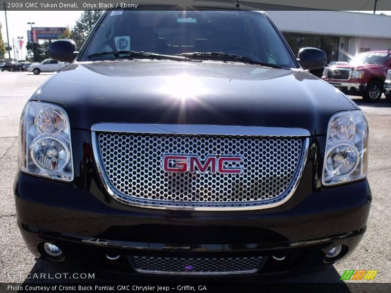 Onyx Black / Ebony 2009 GMC Yukon Denali