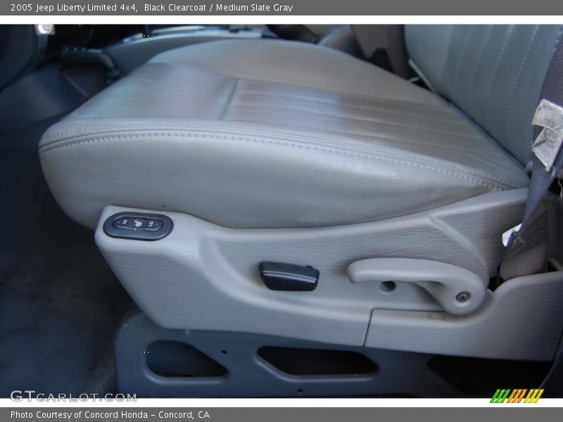 Black Clearcoat / Medium Slate Gray 2005 Jeep Liberty Limited 4x4