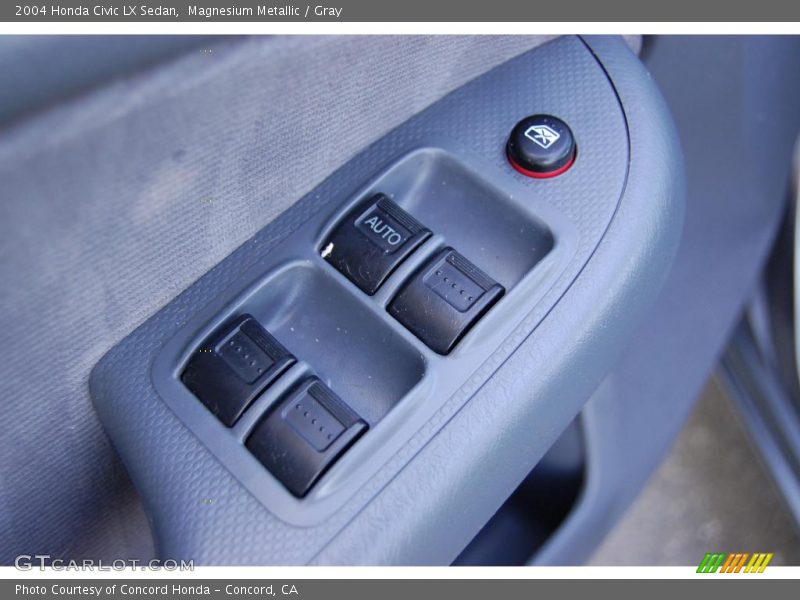 Magnesium Metallic / Gray 2004 Honda Civic LX Sedan