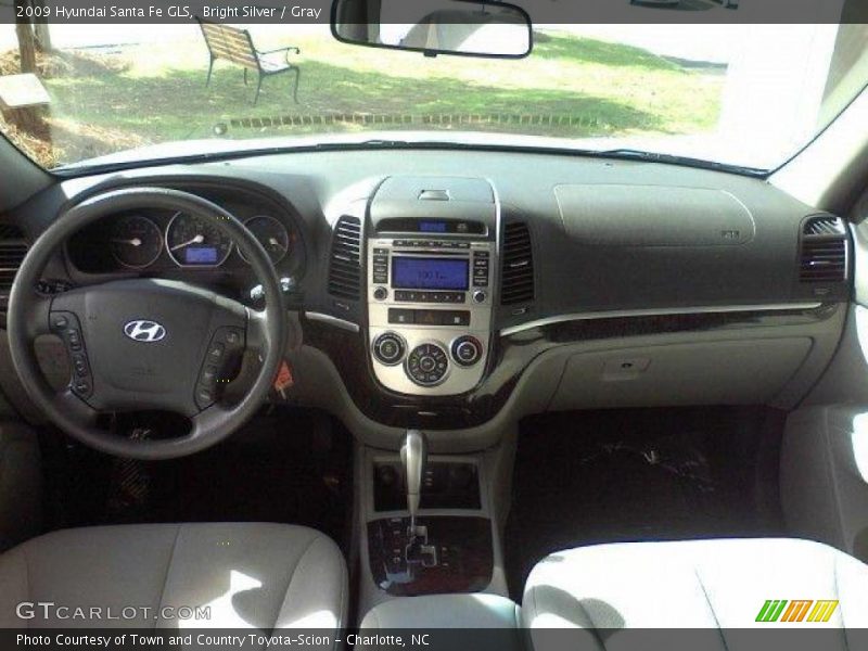 Bright Silver / Gray 2009 Hyundai Santa Fe GLS