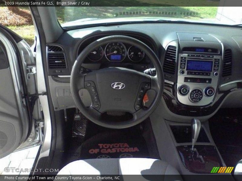 Bright Silver / Gray 2009 Hyundai Santa Fe GLS
