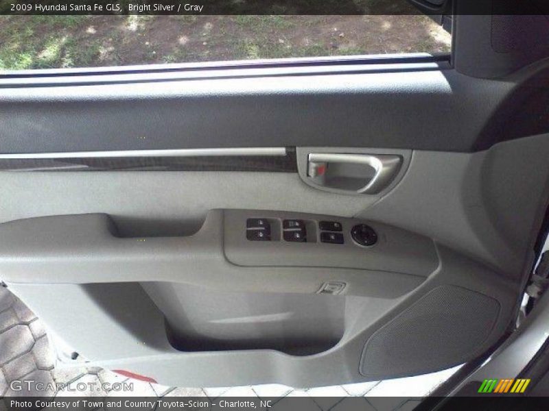 Bright Silver / Gray 2009 Hyundai Santa Fe GLS