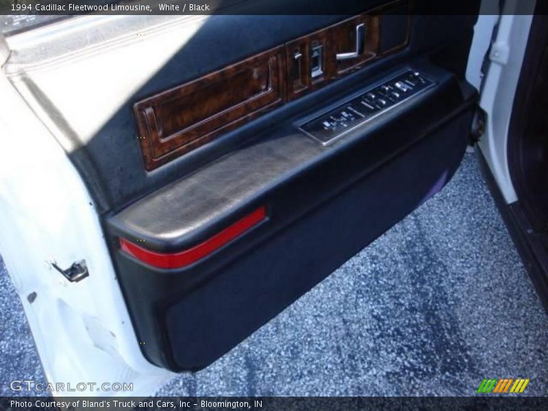 White / Black 1994 Cadillac Fleetwood Limousine