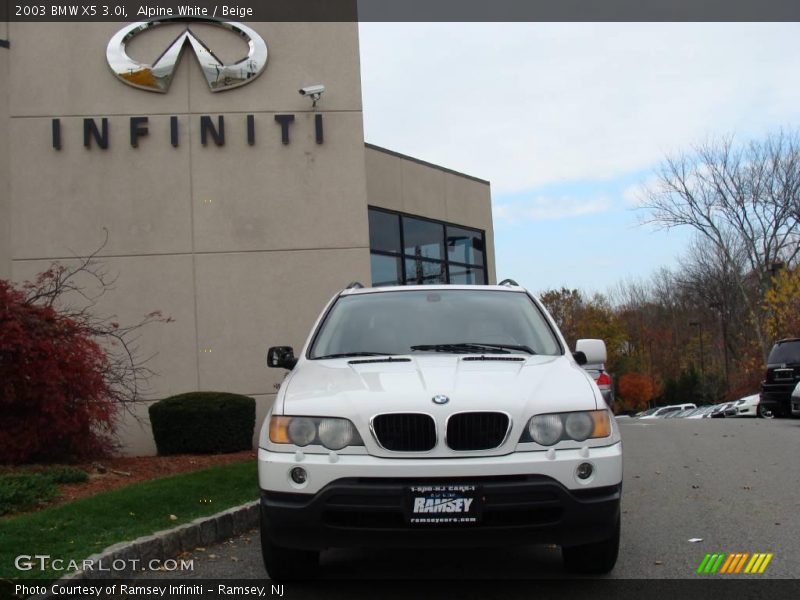 Alpine White / Beige 2003 BMW X5 3.0i