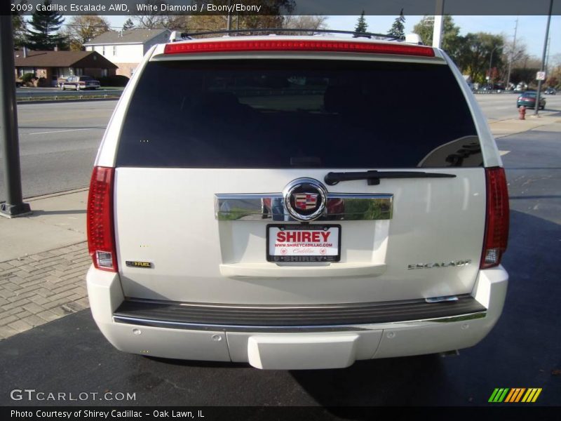 White Diamond / Ebony/Ebony 2009 Cadillac Escalade AWD