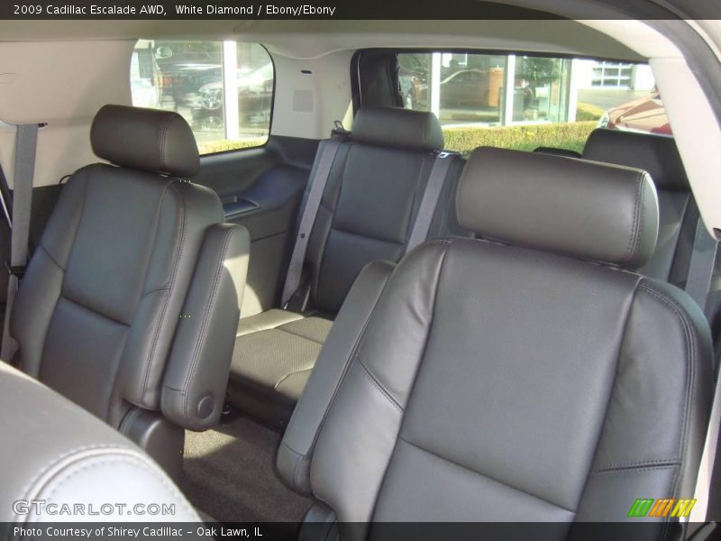 White Diamond / Ebony/Ebony 2009 Cadillac Escalade AWD
