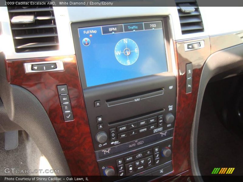 White Diamond / Ebony/Ebony 2009 Cadillac Escalade AWD