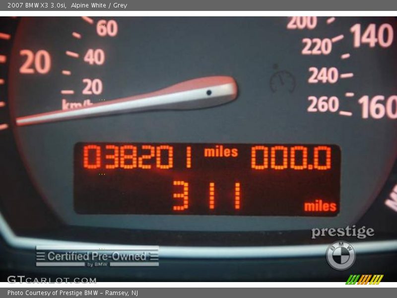 Alpine White / Grey 2007 BMW X3 3.0si