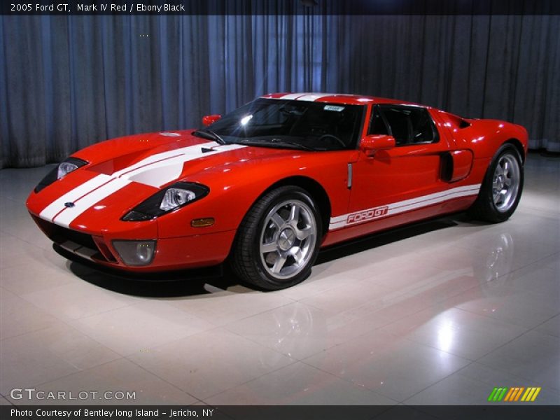 Front 3/4 View of 2005 GT 