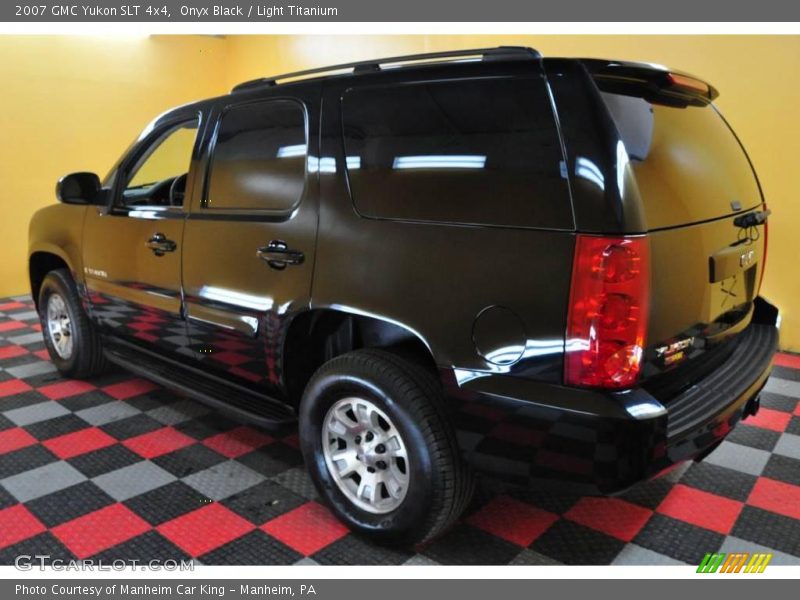 Onyx Black / Light Titanium 2007 GMC Yukon SLT 4x4