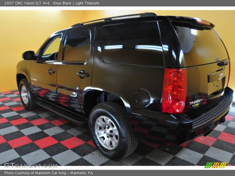 Onyx Black / Light Titanium 2007 GMC Yukon SLT 4x4