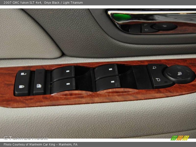 Onyx Black / Light Titanium 2007 GMC Yukon SLT 4x4