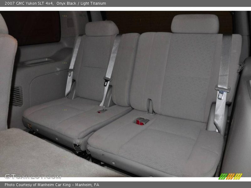 Onyx Black / Light Titanium 2007 GMC Yukon SLT 4x4