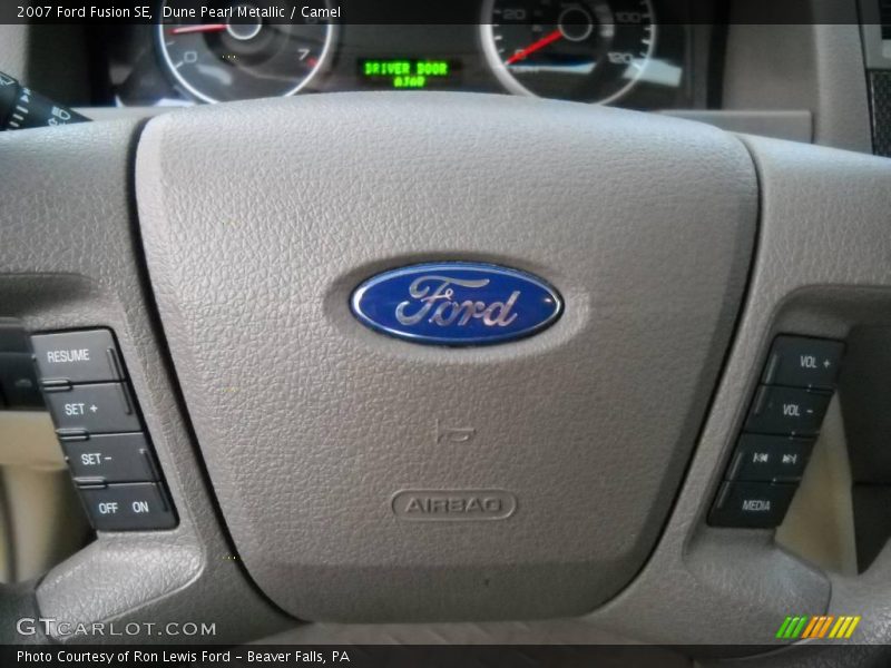 Dune Pearl Metallic / Camel 2007 Ford Fusion SE