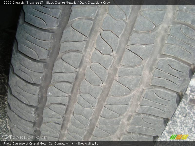Black Granite Metallic / Dark Gray/Light Gray 2009 Chevrolet Traverse LT