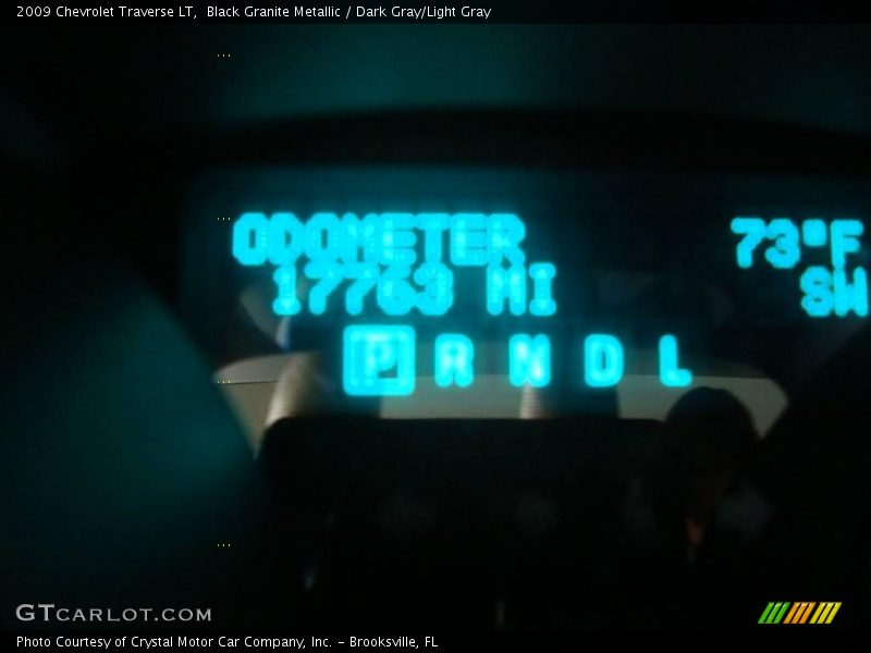 Black Granite Metallic / Dark Gray/Light Gray 2009 Chevrolet Traverse LT