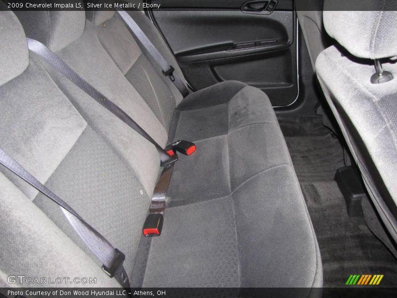 Silver Ice Metallic / Ebony 2009 Chevrolet Impala LS