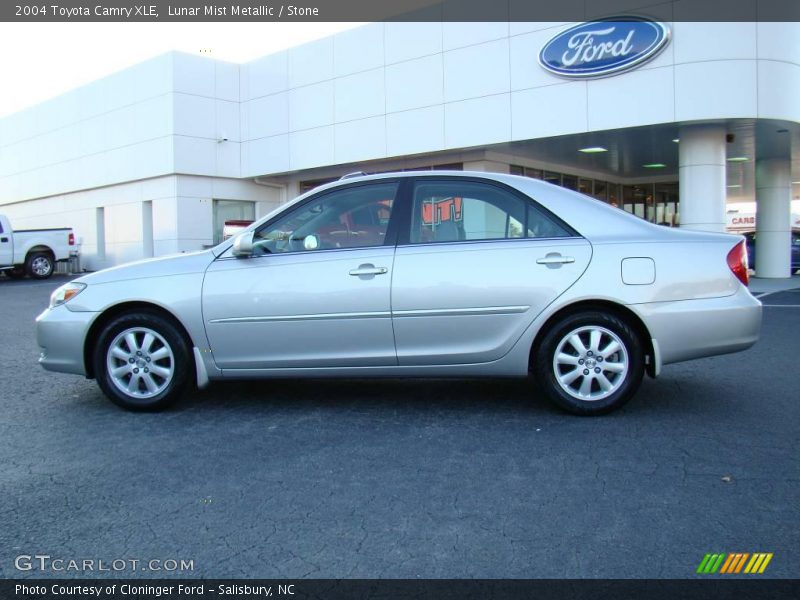 Lunar Mist Metallic / Stone 2004 Toyota Camry XLE