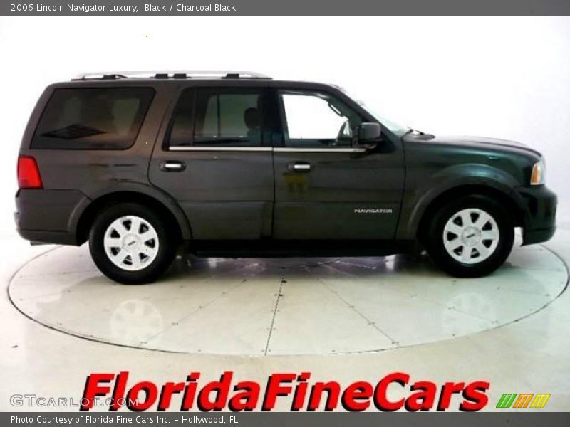 Black / Charcoal Black 2006 Lincoln Navigator Luxury
