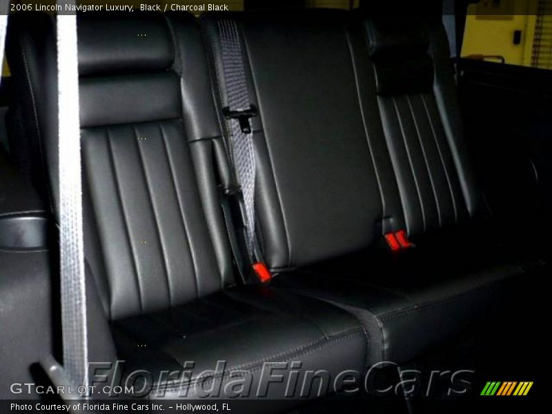 Black / Charcoal Black 2006 Lincoln Navigator Luxury