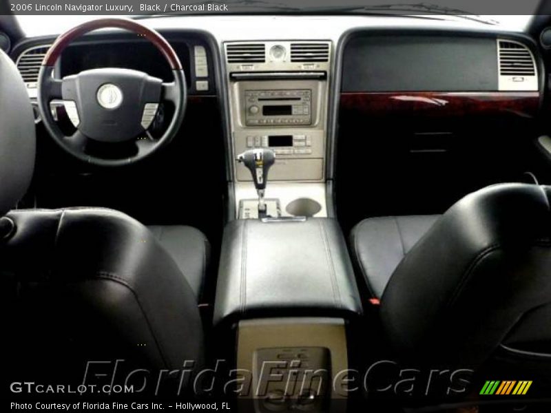 Black / Charcoal Black 2006 Lincoln Navigator Luxury