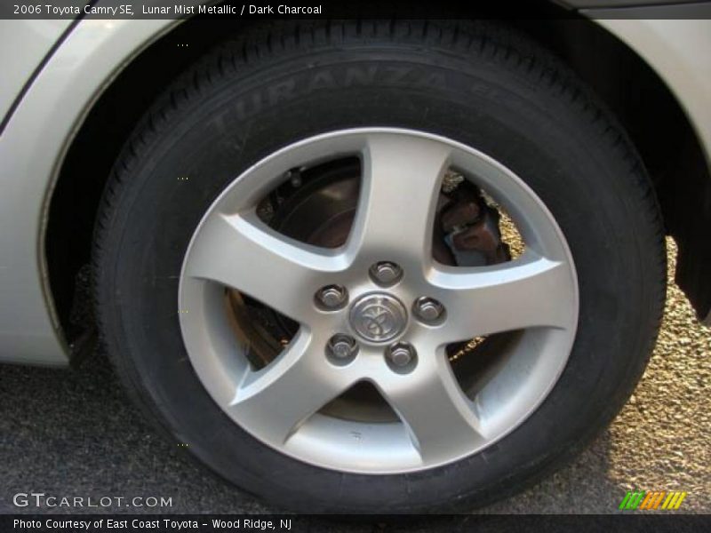 Lunar Mist Metallic / Dark Charcoal 2006 Toyota Camry SE
