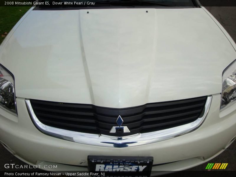 Dover White Pearl / Gray 2008 Mitsubishi Galant ES