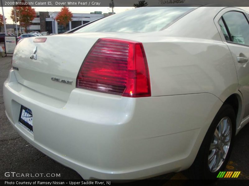 Dover White Pearl / Gray 2008 Mitsubishi Galant ES