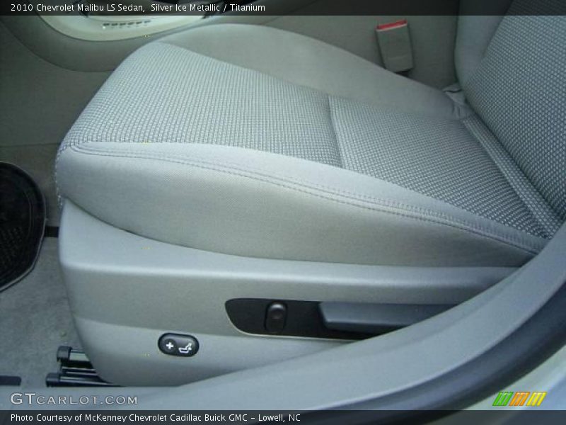 Silver Ice Metallic / Titanium 2010 Chevrolet Malibu LS Sedan