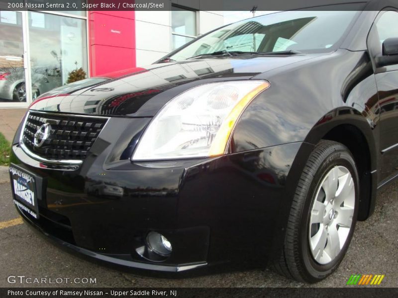Super Black / Charcoal/Steel 2008 Nissan Sentra 2.0